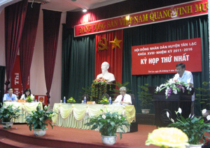 Kỳ họp thứ nhất HĐND huyện Tân Lạc